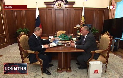 Путин и Зюганов обсудили ход импортозамещения в России