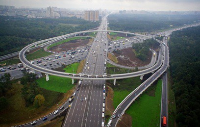В Москве активно строятся эстакады и транспортные развязки