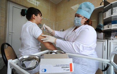 Андреева: более 4 млн москвичей сделали прививки от гриппа