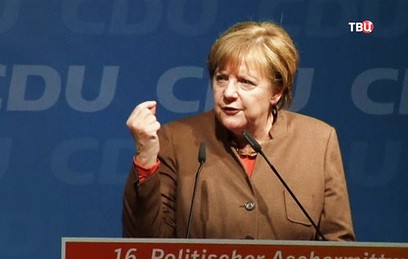 Опрос: каждый десятый немец хочет видеть во главе страны "фюрера"