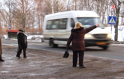 Сотрудники базы технического имущества ВМФ требуют вернуть автобусную остановку
