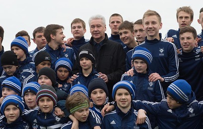 Собянин: в Москве реализуется масштабный проект развития детско-юношеского футбола