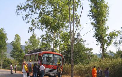 Восемь граждан Вьетнама погибло в результате взрыва автобуса в Лаосе