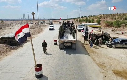 В Сирии правительственные войска отвели танки от трассы Кастелло