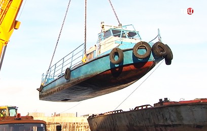 Несколько судов Мосводостока подняты для ремонта
