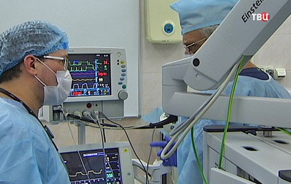 Московские врачи провели показательную операцию для итальянских коллег