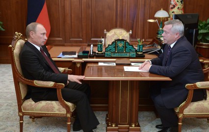 Президент России Владимир Путин и врио губернатора Ростовской области Василий Голубев