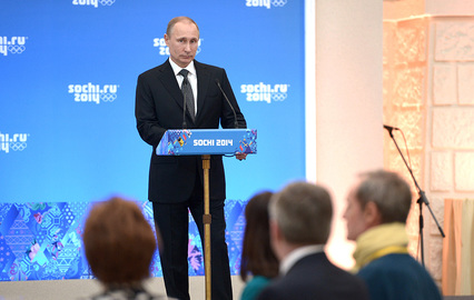 Президент России Владимир Путин во время официального приема от имени главы Российского государства в честь высокопоставленных гостей XXII зимних Олимпийских игр