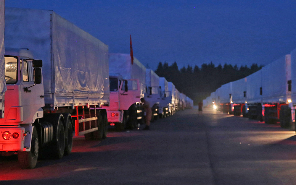 Автоколонна с гуманитарной помощью жителям юго-востока Украины Автоколонна с гуманитарной помощью жителям юго-востока Украины
