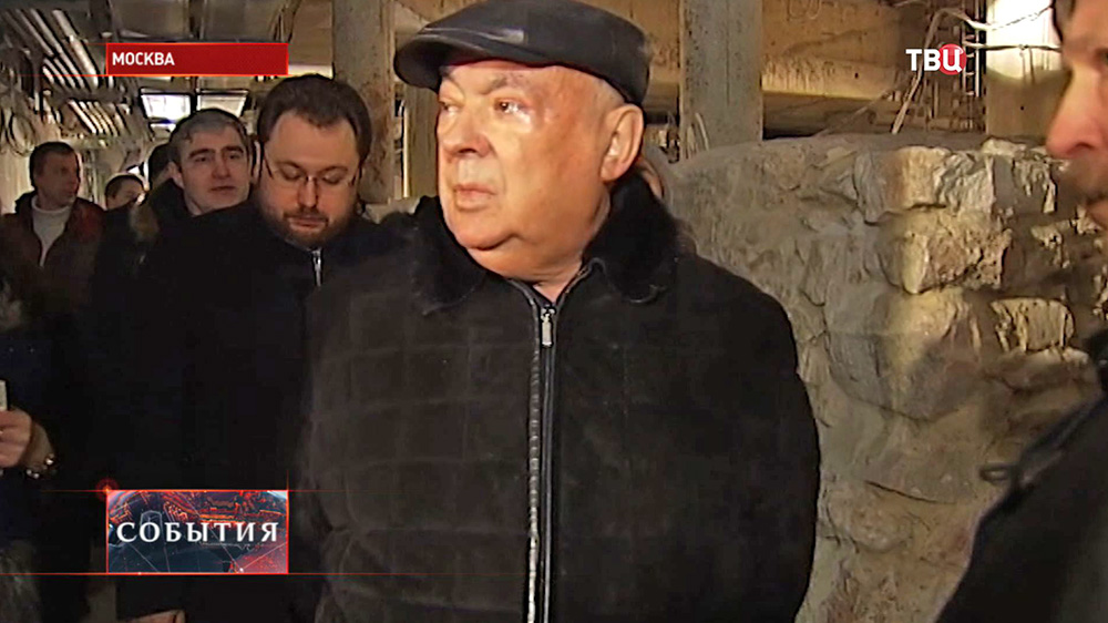 Владимир Ресин проинспектировал строительство церкви