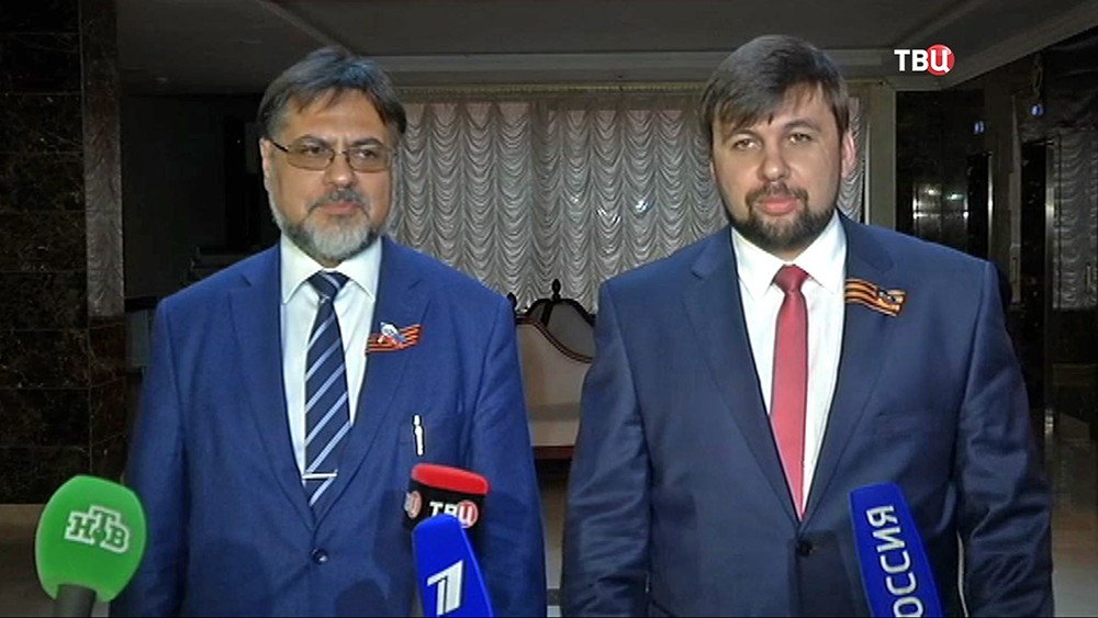 Полпред ЛНР Владислав Дейнего и полпред ДНР Денис Пушилин Полпред ЛНР Владислав Дейнего и полпред ДНР Денис Пушилин