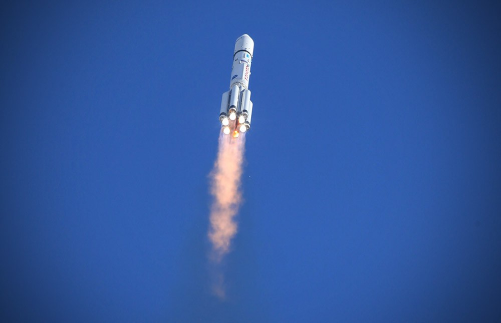 Старт ракеты-носителя'Протон-М