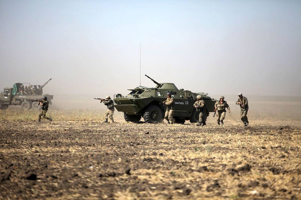 Украинские военные в Донбассе Украинские военные в Донбассе