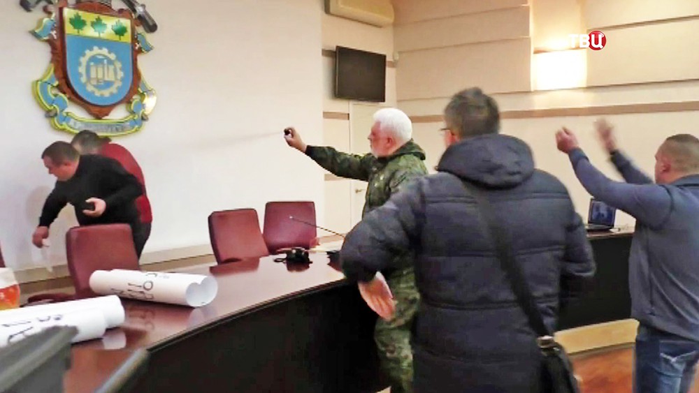 Драка в горсовете Краматорска