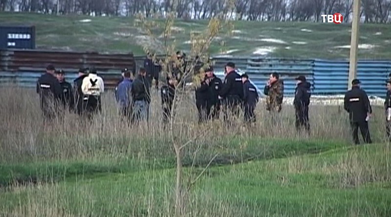 Полиция на месте убийства экс-главы МВД Сызрани и его семьи