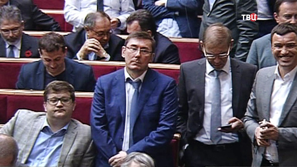 Глава фракции "Блока Петра Порошенко" в Верховной раде Украины Юрий Луценко