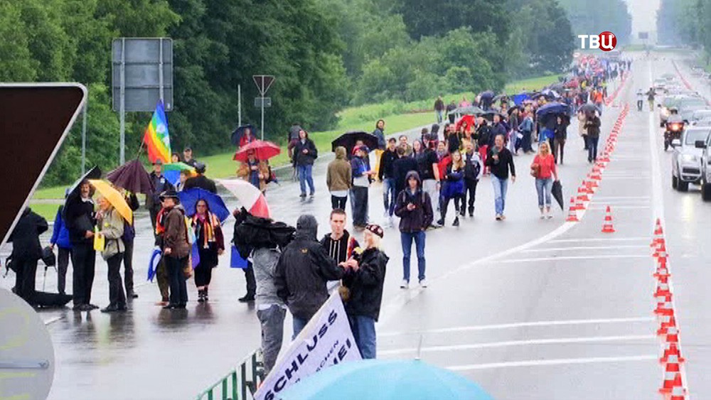 Митинг против размещения американских военных баз в Германии