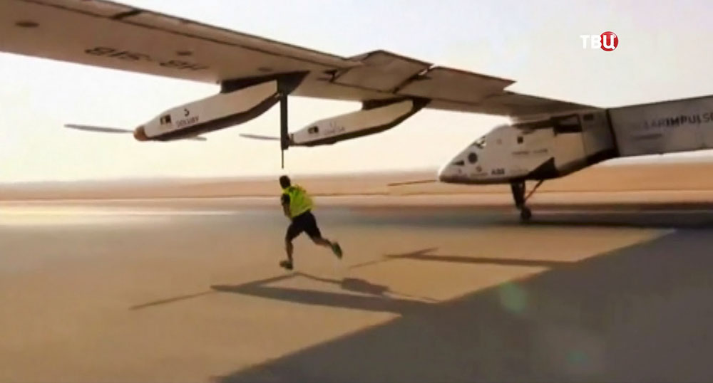 Самолет на солнечных батареях Solar Impulse 2 Самолет на солнечных батареях Solar Impulse 2