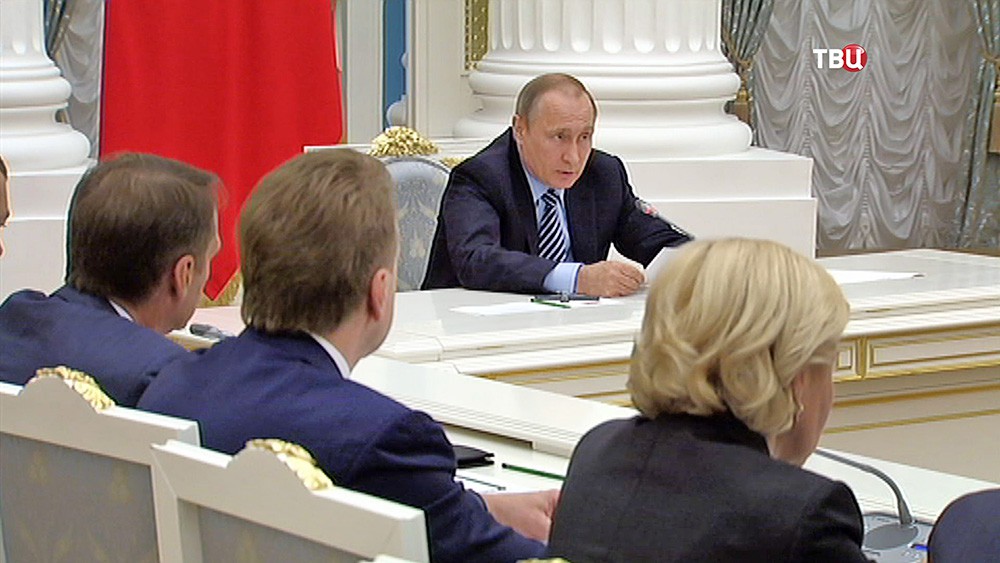 Президент России Владимир Путин провел заседание Совета по стратегическому развитию Президент России Владимир Путин провел заседание Совета по стратегическому развитию