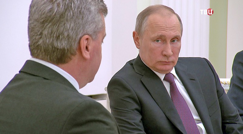 Владимир Путин на переговорах с президентом Македонии Гёрге Ивановым Владимир Путин на переговорах с президентом Македонии Гёрге Ивановым