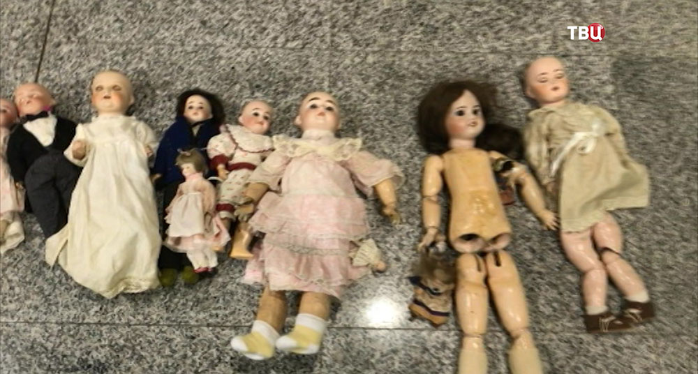 В Домодедове перехватили 25 антикварных кукол