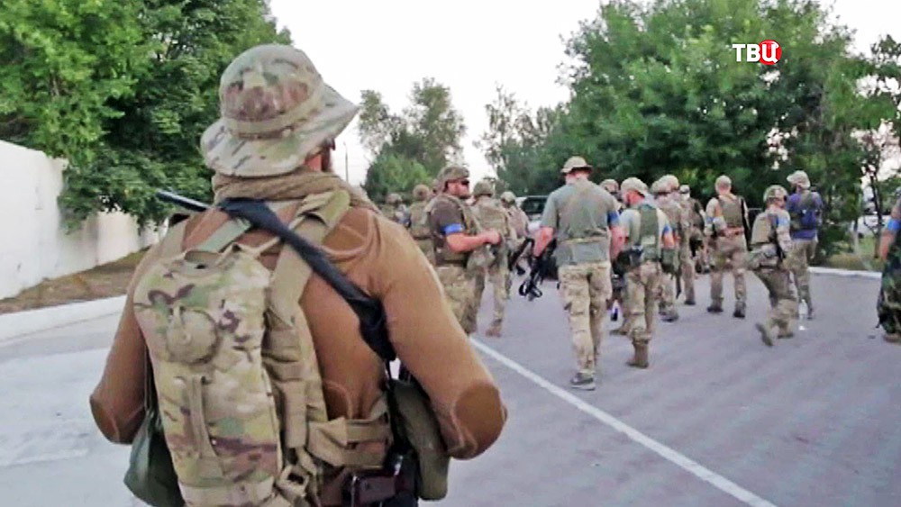 Бойцы "Правого сектора" в Донбассе Бойцы "Правого сектора" в Донбассе