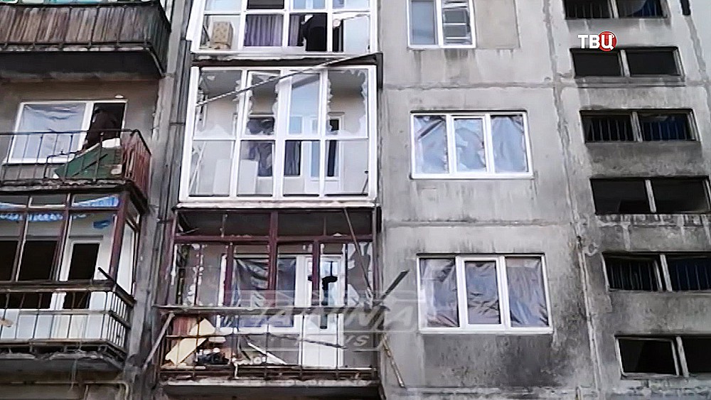 Последствия обстрела жилых районов Донбасса Последствия обстрела жилых районов Донбасса