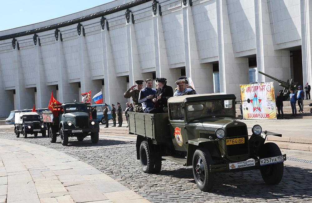 Автопробег, посвящённый 70-летию освобождения крымского полуострова от гитлеровских оккупантов