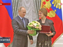Владимир Путин вручает государственные награды выдающимся деятелям науки и культуры Владимир Путин вручает государственные награды выдающимся деятелям науки и культуры