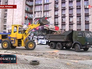 Снос баррикад у областной администрации Донецка Снос баррикад у областной администрации Донецка