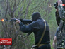 Бойцы Нацгвардии Украины ведут обстрел Бойцы Нацгвардии Украины ведут обстрел