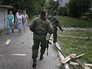 Бойцы народного ополчения обороняют жилые кварталы Краматорска Бойцы народного ополчения обороняют жилые кварталы Краматорска