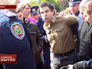 Украинская милиция задерживает митингующих Украинская милиция задерживает митингующих