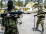 Народные ополченцы на блокпосту Народные ополченцы на блокпосту