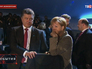 Президент Украины Петр Порошенко и канцлер Германии Ангела Меркель на саммите НАТО в Великобритании Президент Украины Петр Порошенко и канцлер Германии Ангела Меркель на саммите НАТО в Великобритании