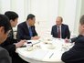 Президент России Владимир Путин и экс-премьер-министр Японии Ёсиро Мори Президент России Владимир Путин и экс-премьер-министр Японии Ёсиро Мори