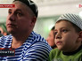 Мусульмане во время торжественного намаза Мусульмане во время торжественного намаза