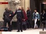 Эвакуация людей из центра Оттавы во время спецоперации Эвакуация людей из центра Оттавы во время спецоперации