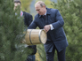 Президент России Владимир Путин на церемонии закладки Аллеи почетных гостей в Пекине Президент России Владимир Путин на церемонии закладки Аллеи почетных гостей в Пекине