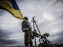 Солдаты украинской армии ведут прицельную стрельбу из гранатомета Солдаты украинской армии ведут прицельную стрельбу из гранатомета