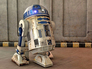Робот R2-D2 Робот R2-D2
