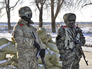 Украинские военные на блокпосту Украинские военные на блокпосту