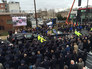 Сотрудники полиции во время церемонии прощания Сотрудники полиции во время церемонии прощания