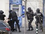Полиция Франции проводит спецоперацию Полиция Франции проводит спецоперацию