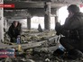 Бойцы народного ополчения ДНР в донецком аэропорту Бойцы народного ополчения ДНР в донецком аэропорту