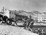 Десантники высаживаются на берег Новороссийска Десантники высаживаются на берег Новороссийска