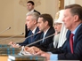 Заседание попечительского совета по изданию "Православной энциклопедии". Справа налево: Сергей Иванов, Патриарх Кирилл, Сергей Нарышкин и Сергей Собянин Заседание попечительского совета по изданию "Православной энциклопедии". Справа налево: Сергей Иванов, Патриарх Кирилл, Сергей Нарышкин и Сергей Собянин