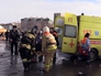 Спасатели эвакуируют пострадавшего при пожаре ТЦ "Адмирал" в Казани Спасатели эвакуируют пострадавшего при пожаре ТЦ "Адмирал" в Казани