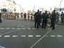 Полиция рядом со зданием Европейского центрального банка во Франкфурте-на-Майне, где произошли столкновения Полиция рядом со зданием Европейского центрального банка во Франкфурте-на-Майне, где произошли столкновения