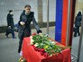 Свечи на станции метро "Парк культуры" в память о жертвах теракта Свечи на станции метро "Парк культуры" в память о жертвах теракта